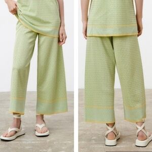 ZARA DIAMOND JACQUARD KNIT PANTS SIZE M